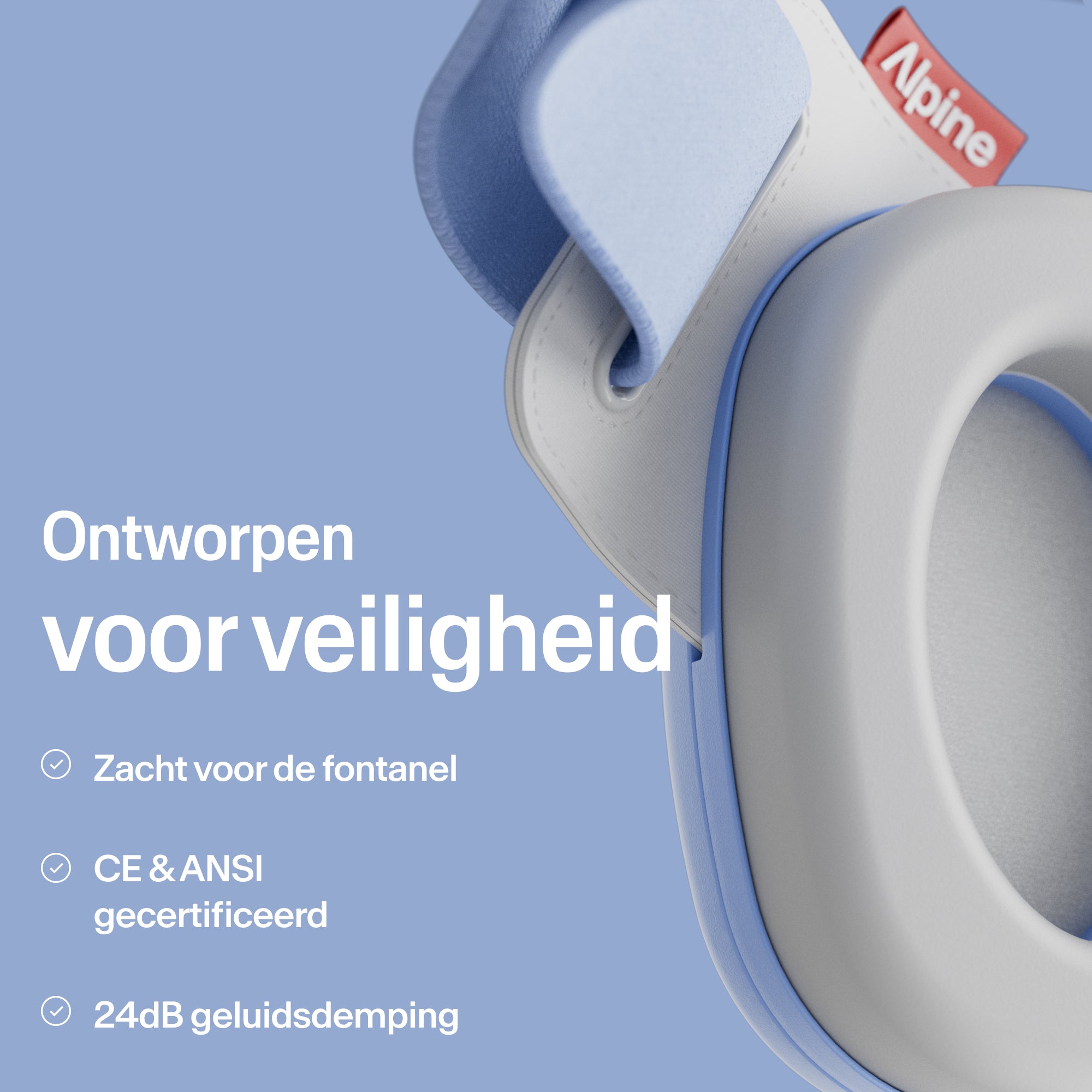 Close-up Alpine Muffy Baby in sky blue met uitleg over productveiligheid